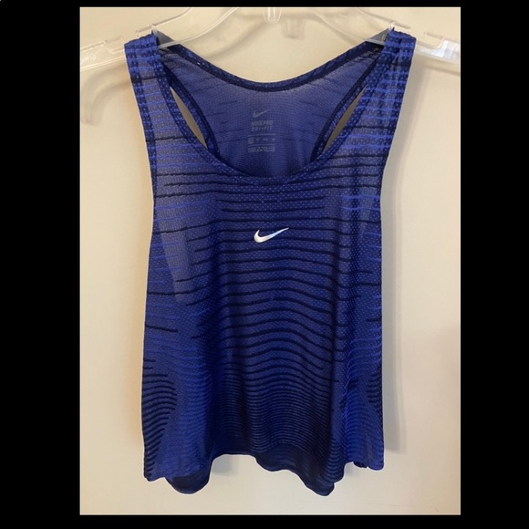 ✨SOLD✨ NWOT ~ Nike Pro Women’s Tank - Picture 4 of 6